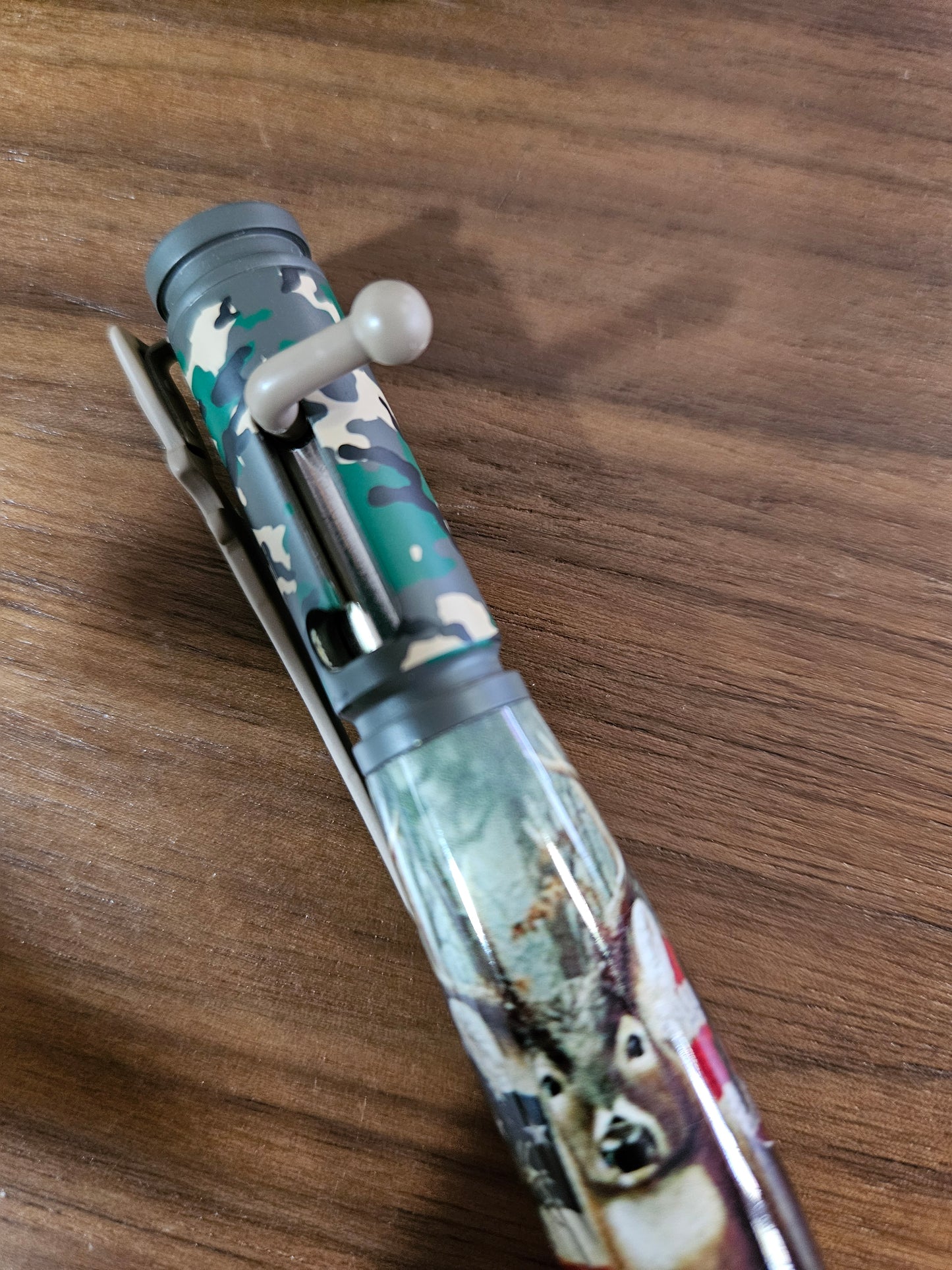 Deer Hunter Camouflage Bolt Action Pen with Deer and American Flag Label Cast with a Rifle Pen Kit