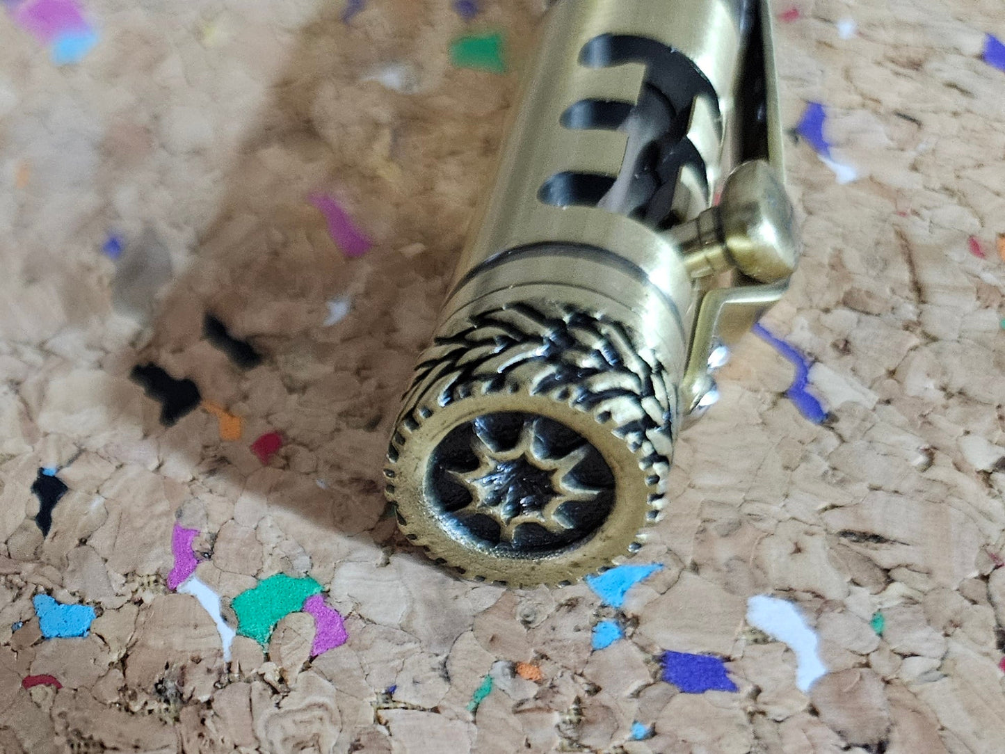 Gearshift True Feel Carbon Fiber Bolt Action Pen with Tire Texture Antique Brass Pen Kit