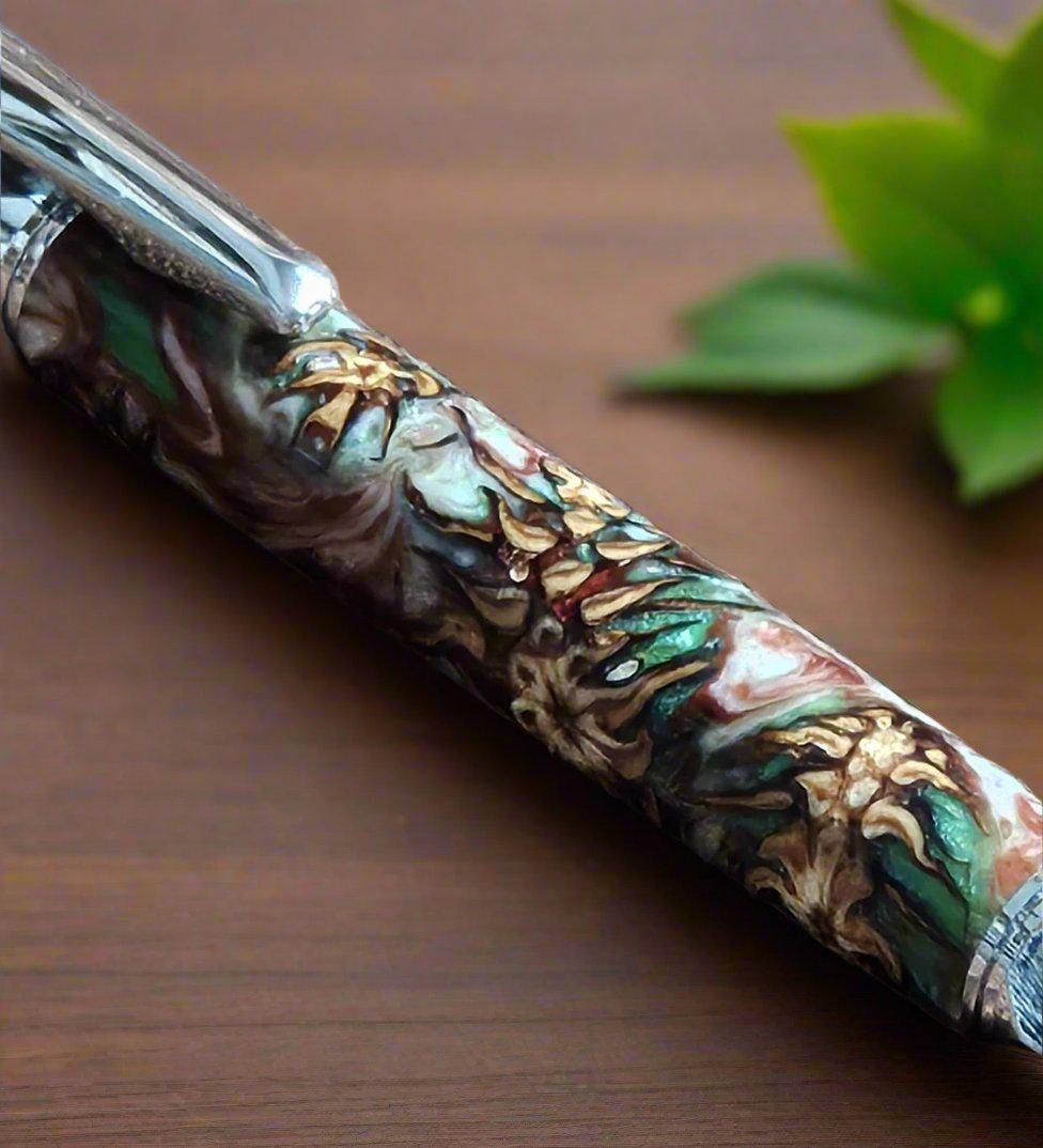 Christmas Colors Hexagonal Vertex Click Pen with Pinecones Swirled in Holiday Resin and Accompanied by a Chrome Pen Kit