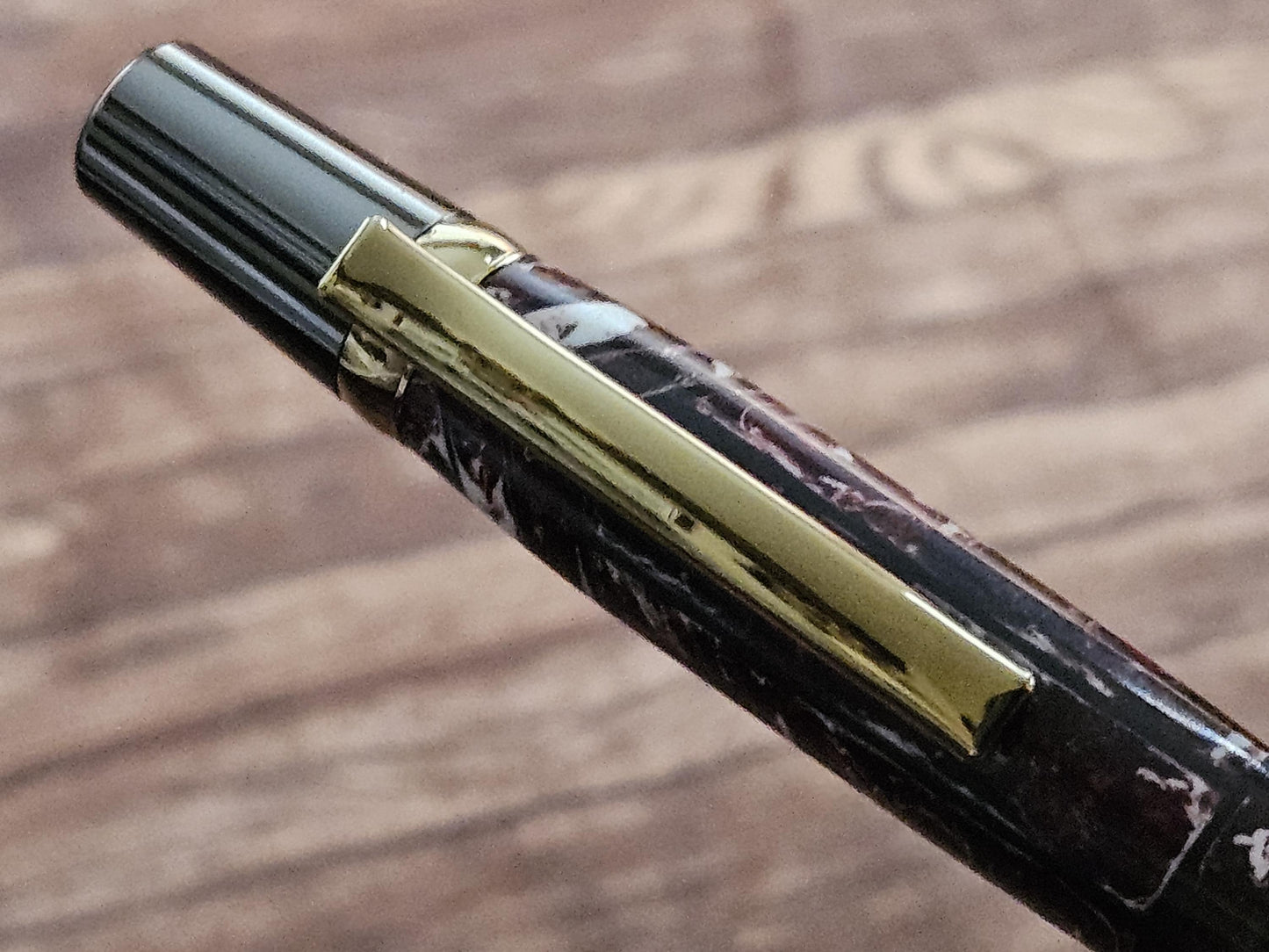 Red and White Swirl "Gisi Style" Pen with a Black Titanium Pen Kit and Gold Accents