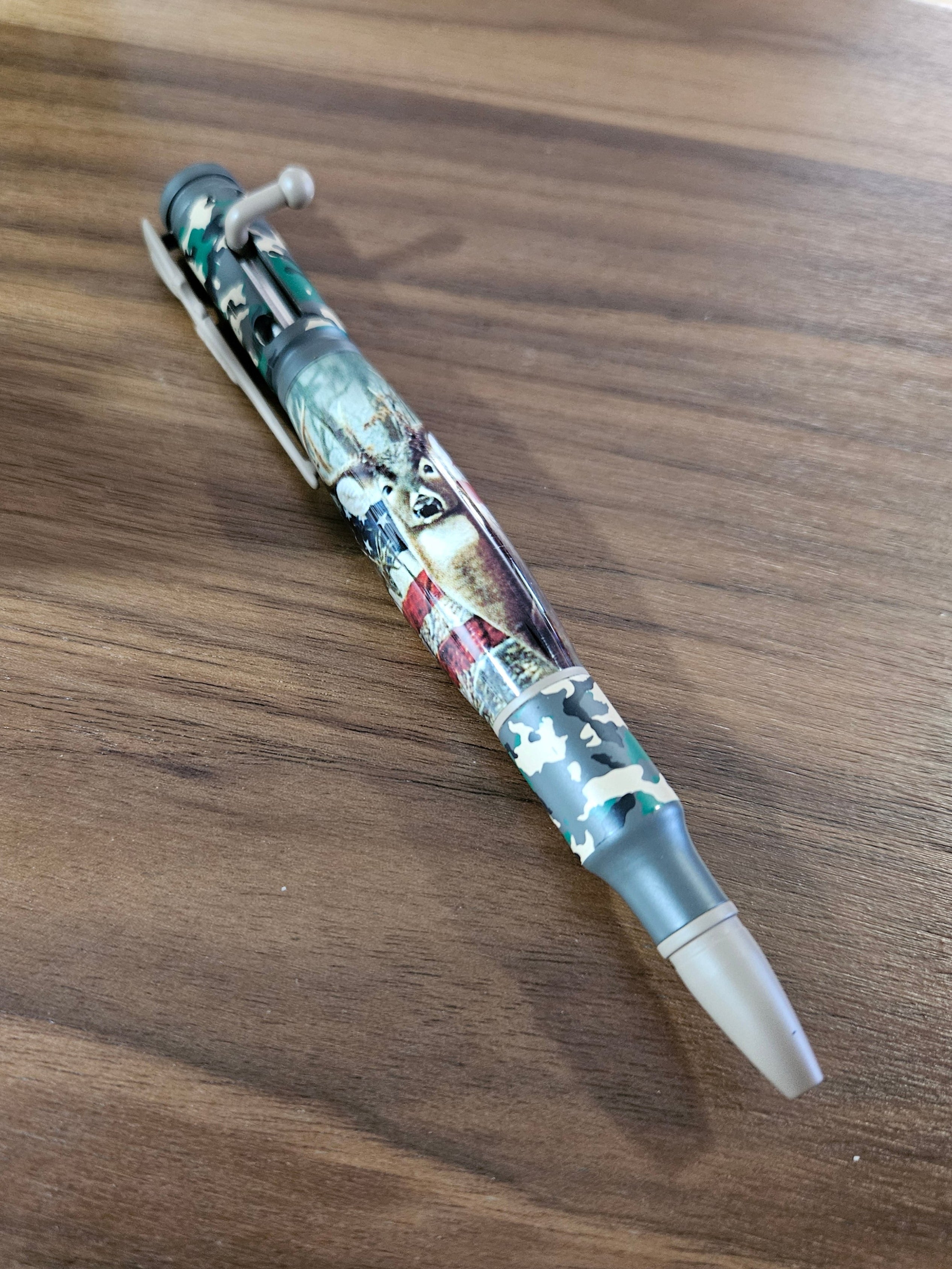 Deer Hunter Camouflage Bolt Action Pen with Deer and American Flag Label Cast with a Rifle Pen Kit