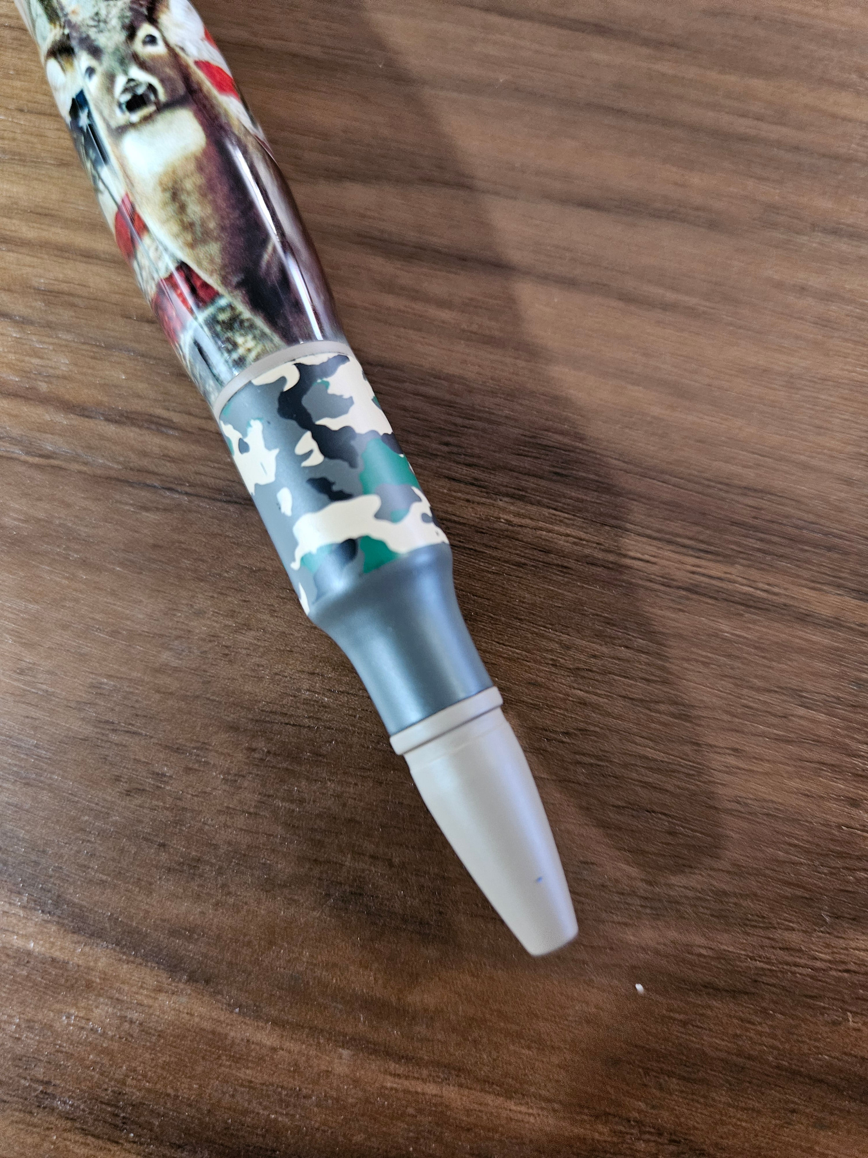 Deer Hunter Camouflage Bolt Action Pen with Deer and American Flag Label Cast with a Rifle Pen Kit