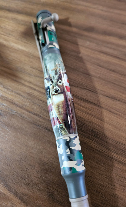 Deer Hunter Camouflage Bolt Action Pen with Deer and American Flag Label Cast with a Rifle Pen Kit